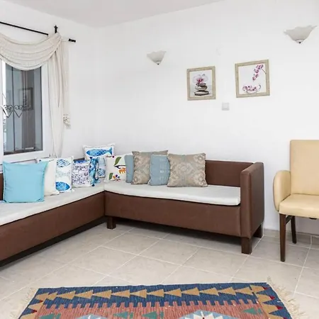 Amazing Triplex With Fantastic Sea View In Golturkbuku